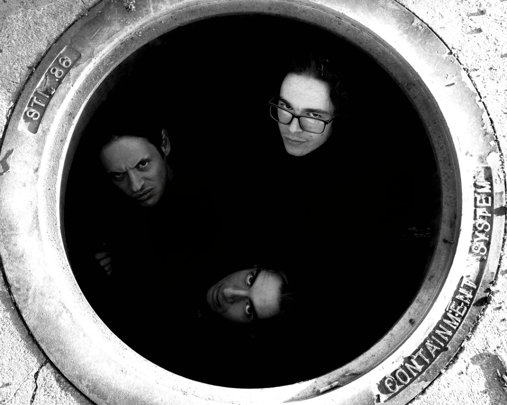 prod_track-files_1661279_extra_pictures_Insipidus